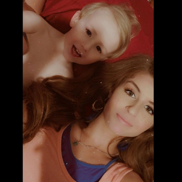 Meet your Posher, Hailie - Picture 2 of 10